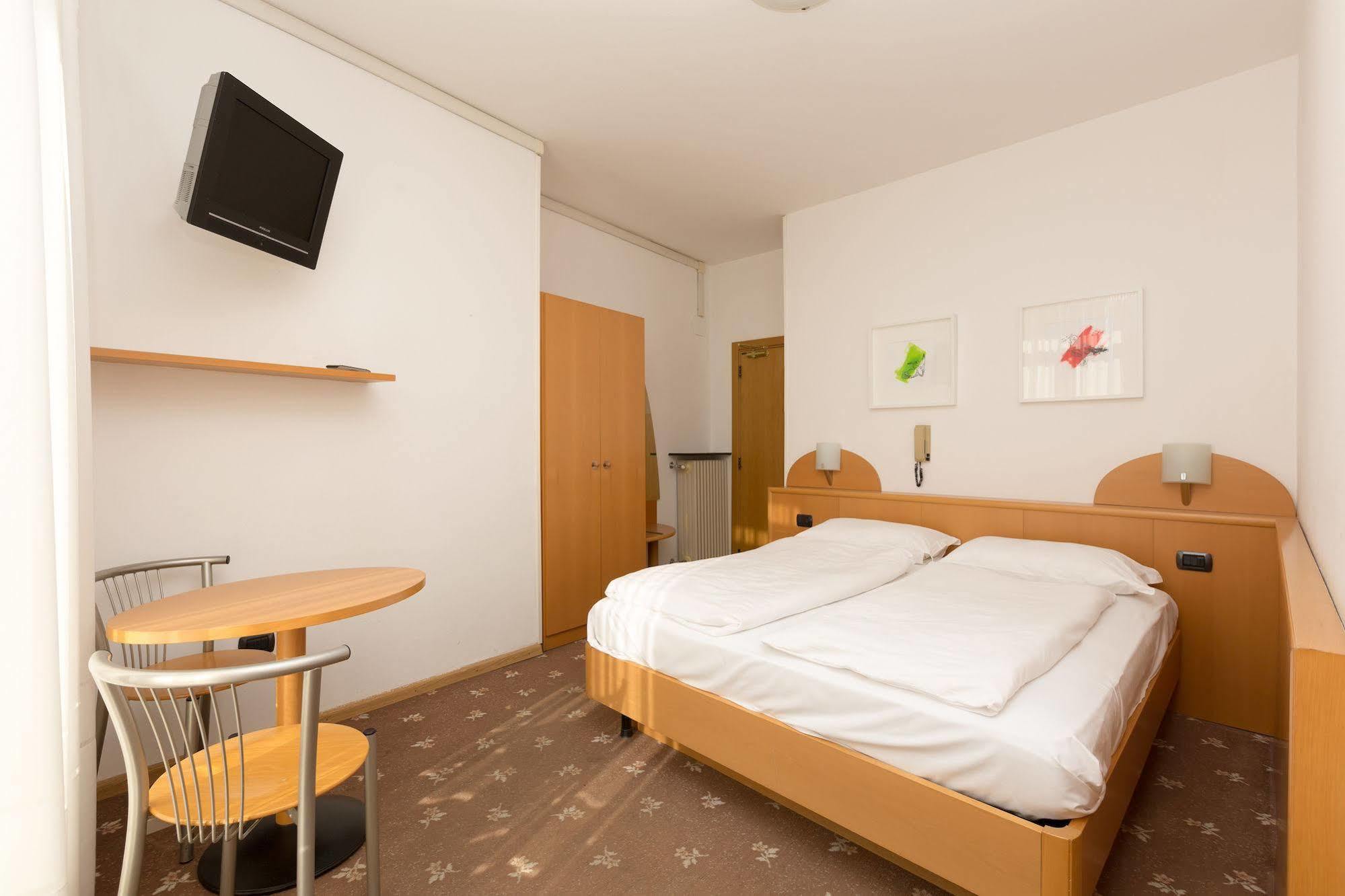Bed and Breakfast Casa Nataly Torbole Sul Garda Zewnętrze zdjęcie